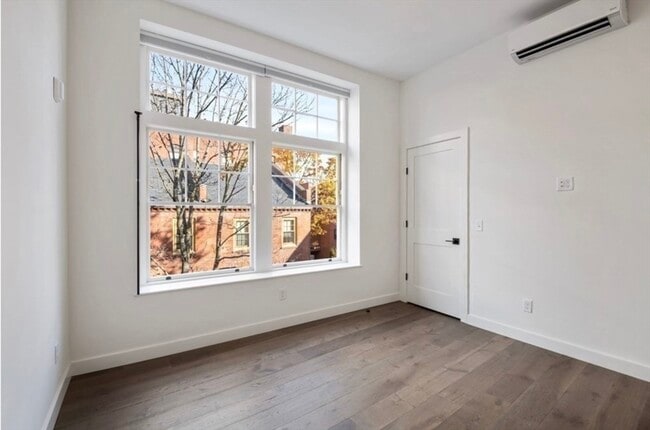 Foto del edificio - 217-221 Essex St