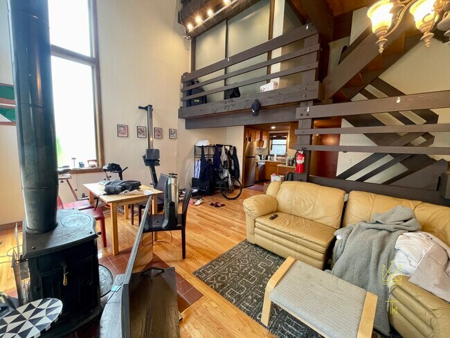 Foto del edificio - 8 Lilac Ct