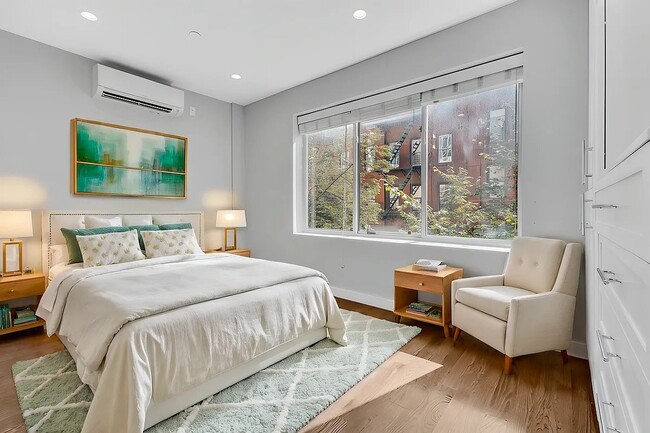 Building Photo - 99 Suffolk St