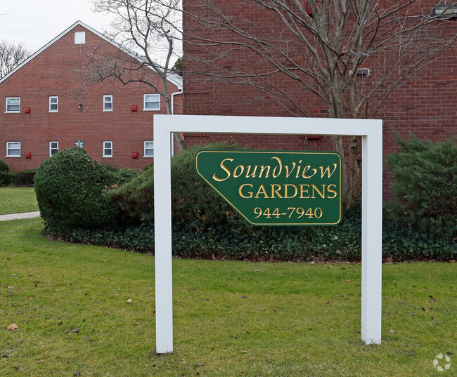 Entrance - Soundview Gardens