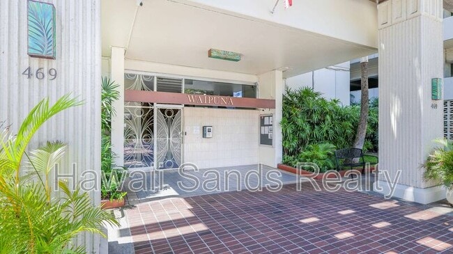 Building Photo - 469 Ena Rd