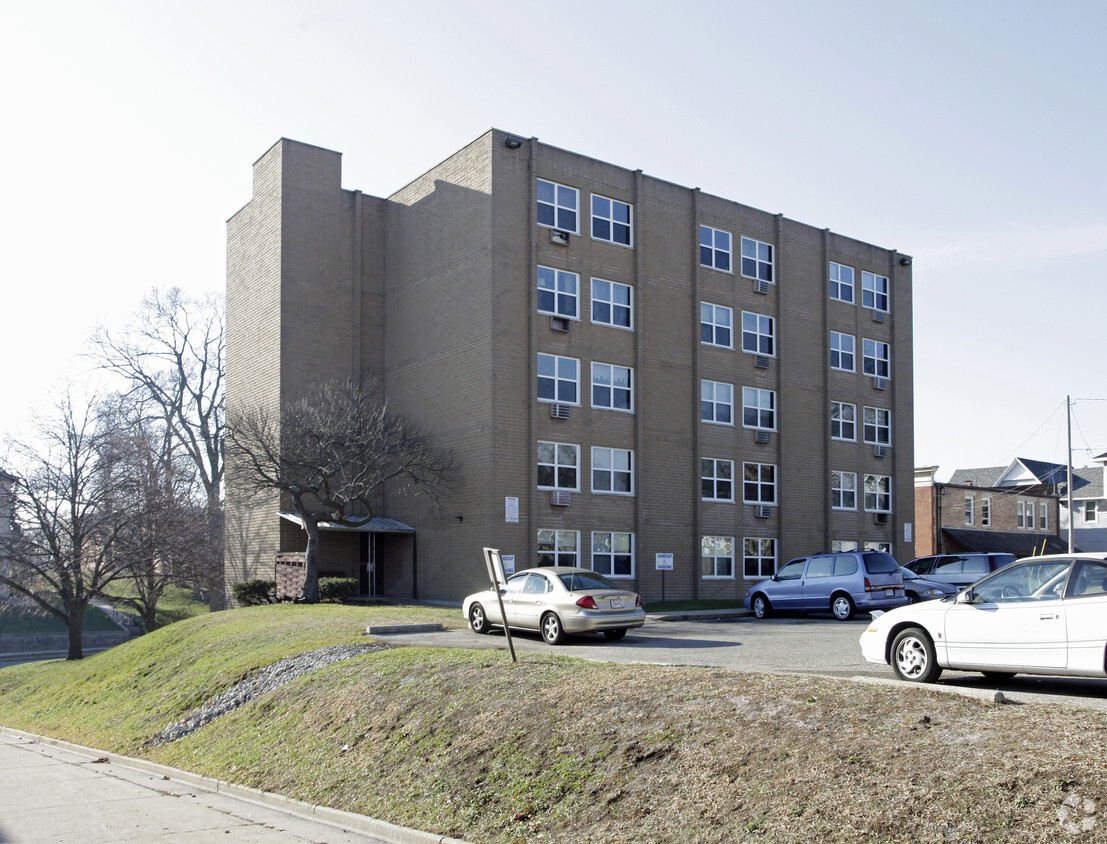 Building Photo - Parkview Apartments