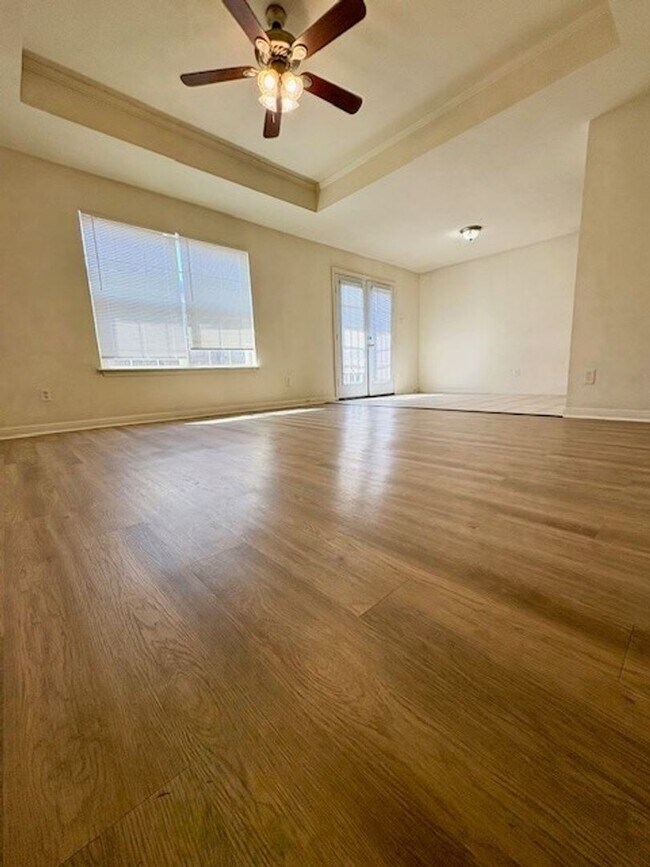 Foto del edificio - 10316 Hyacinth Ln