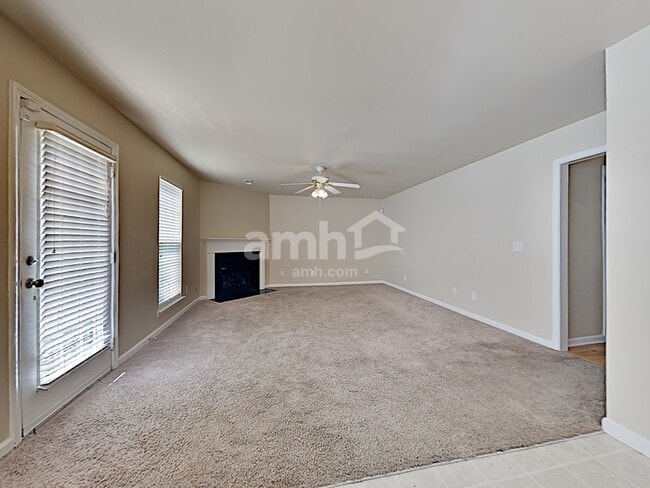 Foto del edificio - 1038 Vanguard Dr