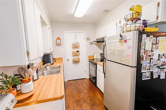 Foto del edificio - 619 San Benito Ct