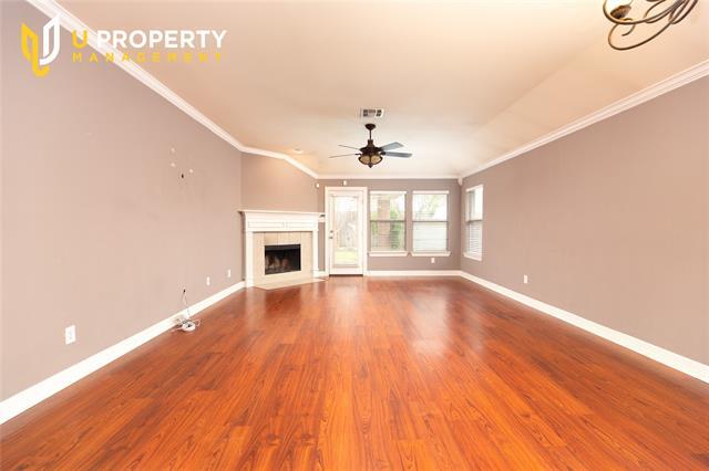Foto del edificio - 408 Crossbill Ln