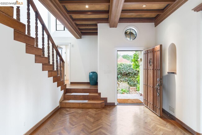 Foto del edificio - 28 Westminster Dr