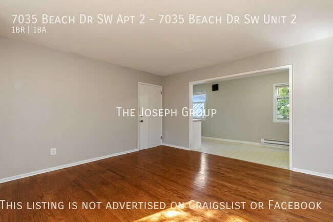 Building Photo - 7035 Beach Dr SW