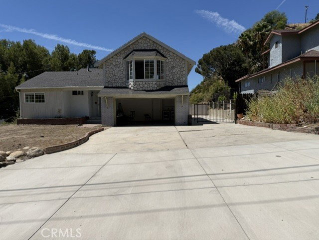 Building Photo - 10459 Haines Canyon Ave