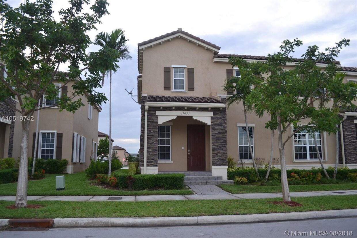 Primary Photo - 17091 SW 94th Way