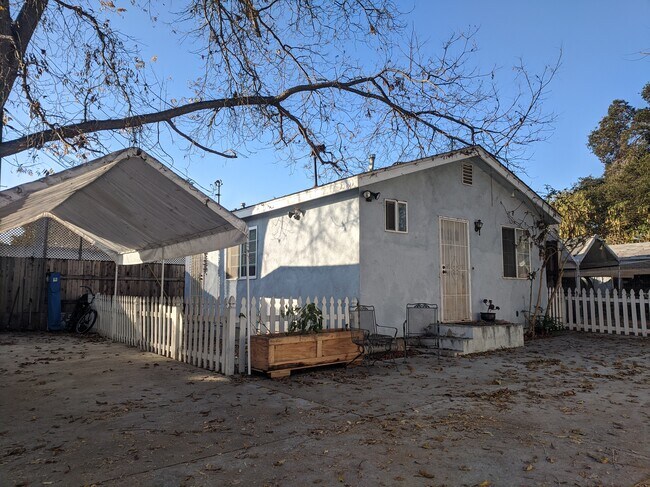 Building Photo - 25101 Feijoa Ave