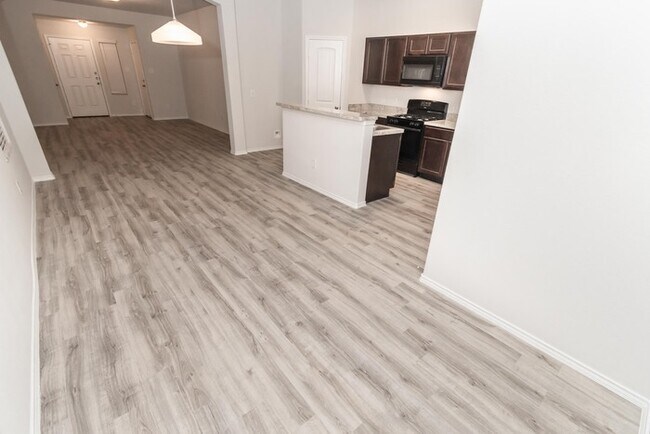 Building Photo - 24003 Avogadro Dr