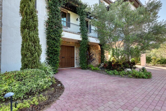Building Photo - 315 S Shore Dr