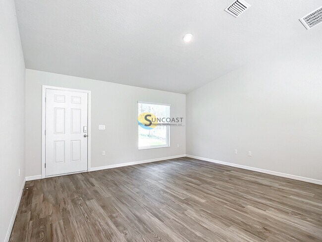 Building Photo - 7186 SE 124th St