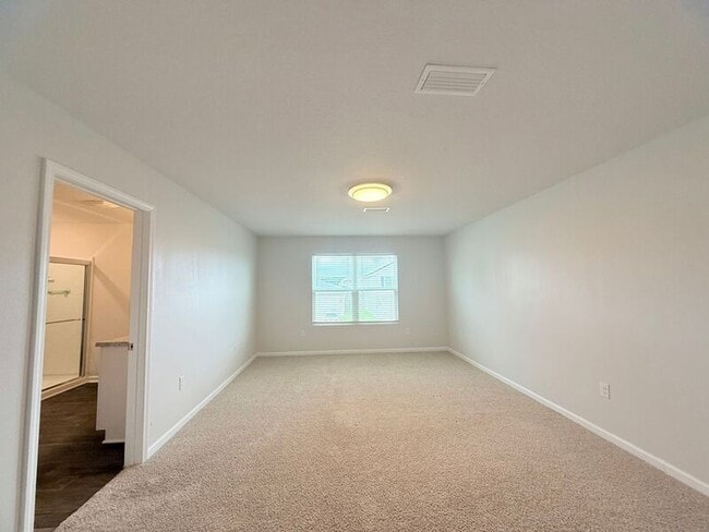 Building Photo - 5565 Galahad Trl