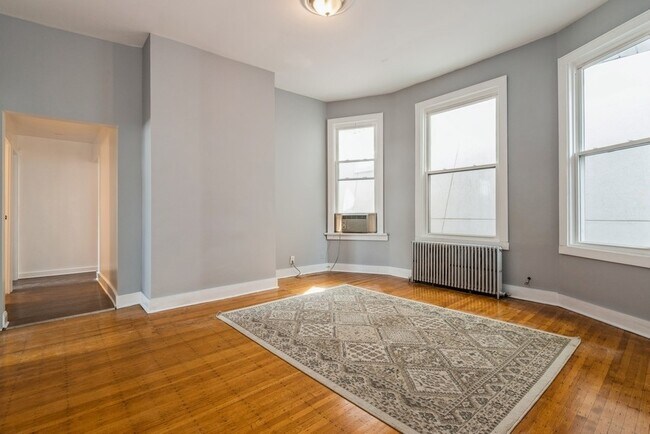 Foto del edificio - 1633 Oak Ave