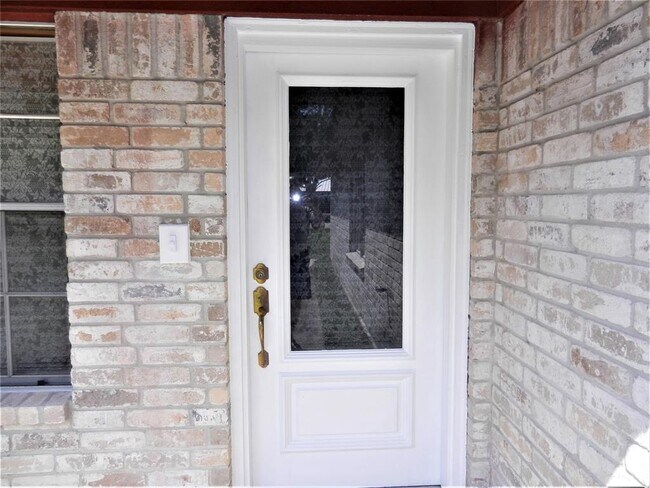 Foto del edificio - 3903 Acorn Ln