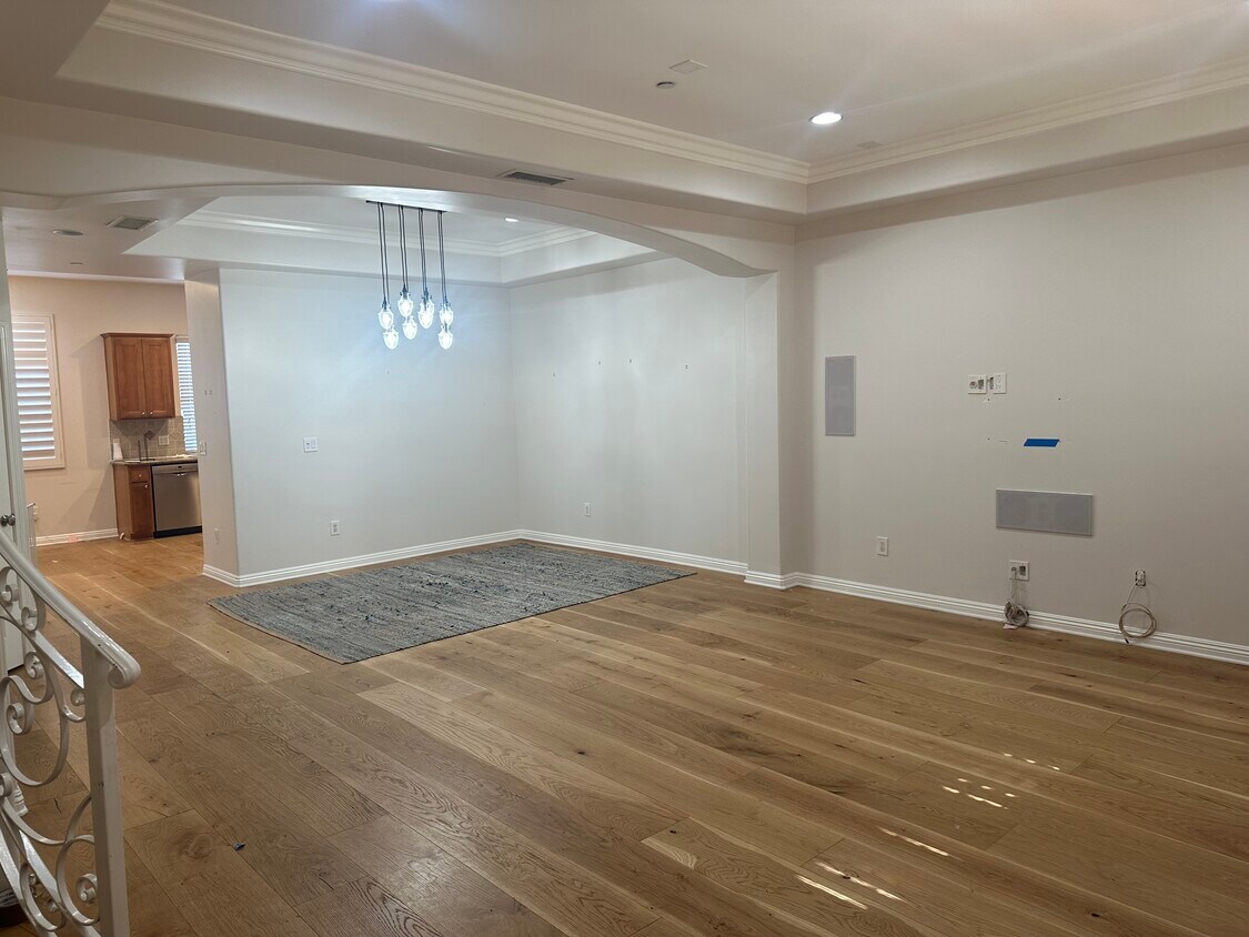 Entrance - Dining Room/Den - 14535 Margate St