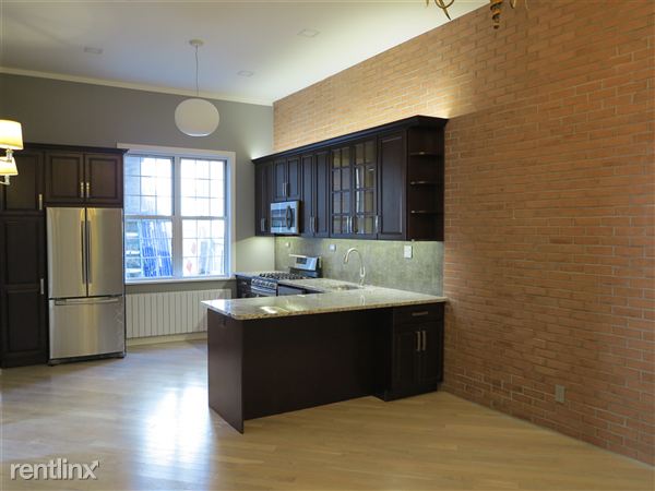 Building Photo - 575 Fairview Ave