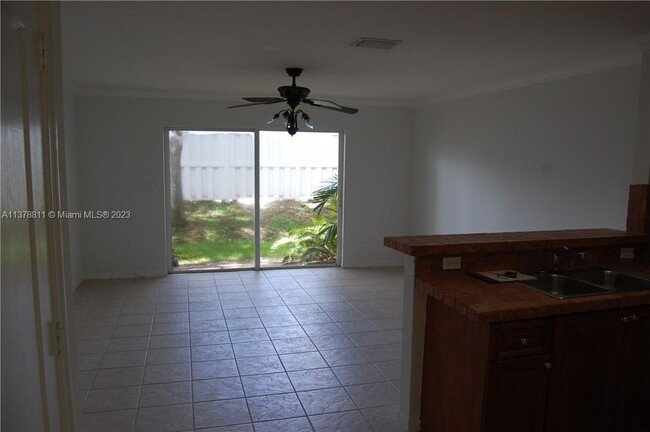 Foto del edificio - 12962 SW 32nd Ct