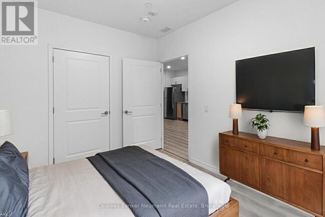 Photo du bâtiment - 191 Elmira Rd S