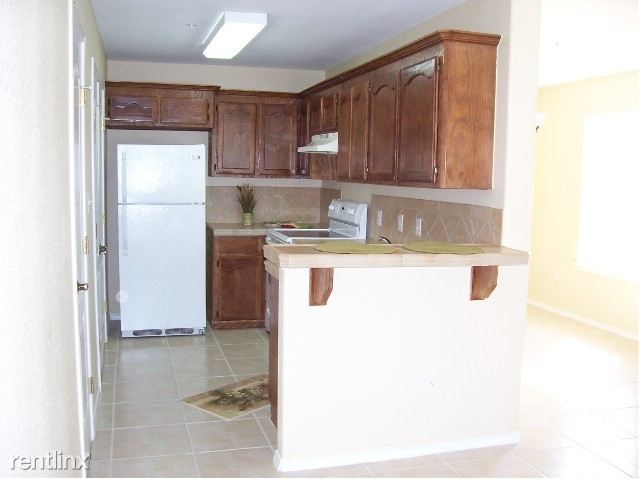 Building Photo - 504 Stone Dr