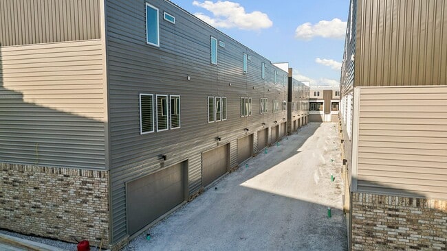 Building Photo - 1464 Hendon St