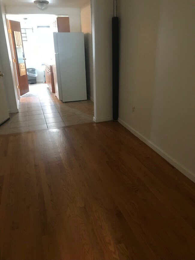 Foto del edificio - 418 E 14th St