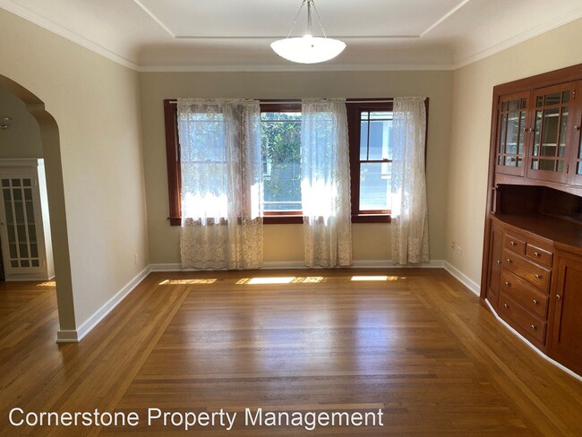 Building Photo - 2 br, 1 bath House - 331 N 11th St