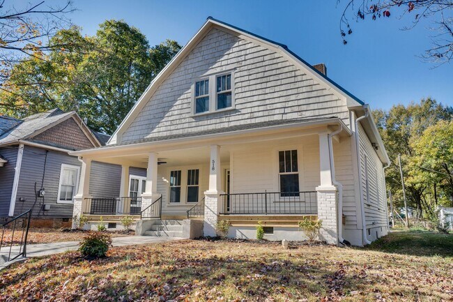 Foto del edificio - Fully Renovated in 2023 4 Bed 3 Bath Home