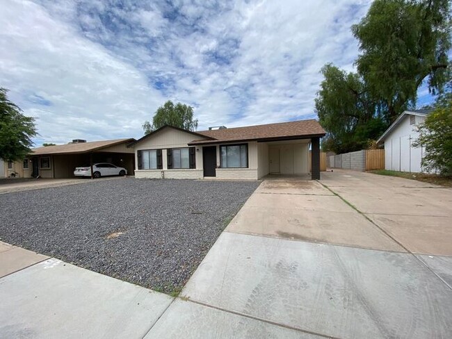 Building Photo - Beautiful, updated home in Chandler!