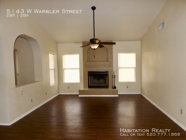 Building Photo - Countryside Vista 2BD/2BA with Office/Den