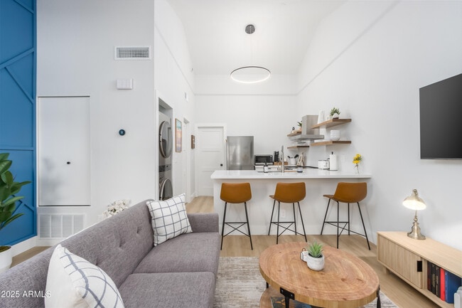 Foto del edificio - 5704 E Aire Libre Ave