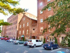 Building Photo - 247 N Shippen St