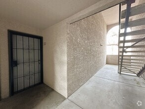 Building Photo - 2606 S Durango Dr