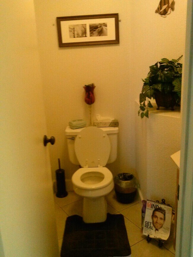 Foto del edificio - CHARMING 2 STORY HOME IN SUISUN CITY