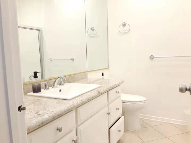 Building Photo - 1424 Amherst Ave