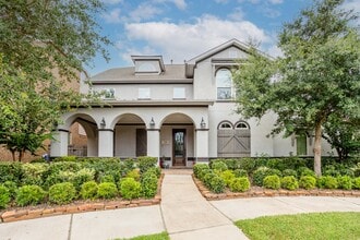 Building Photo - 7339 Chatham Green Dr