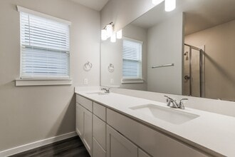 Building Photo - 18310 W Centro Cir