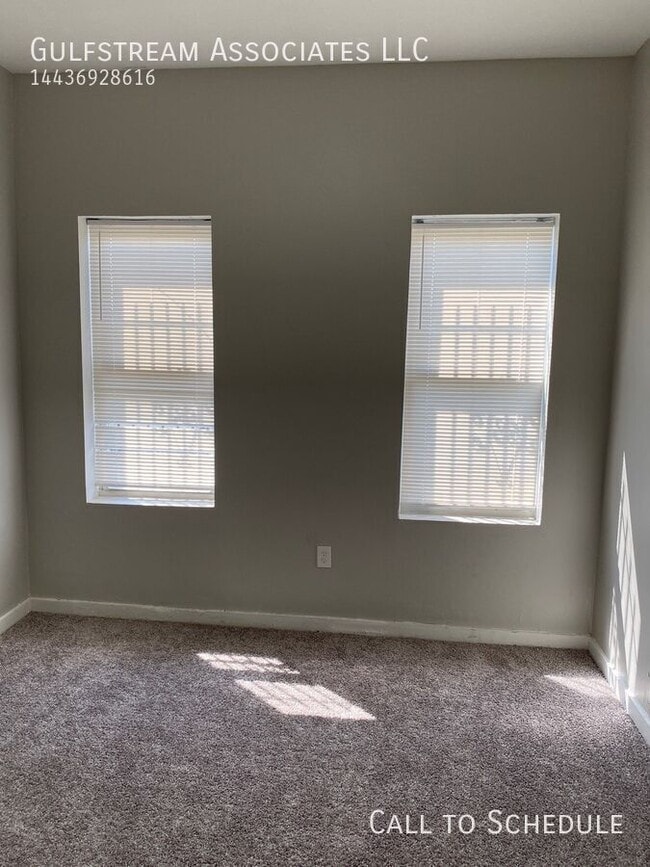 Building Photo - 521 N Curley St