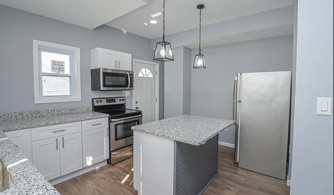 Kitchen C - 2642 Kennedy Ave