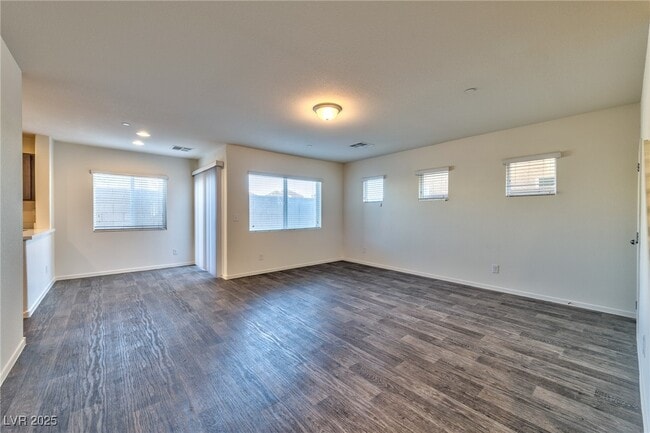Building Photo - 4134 N San Cuervo Way