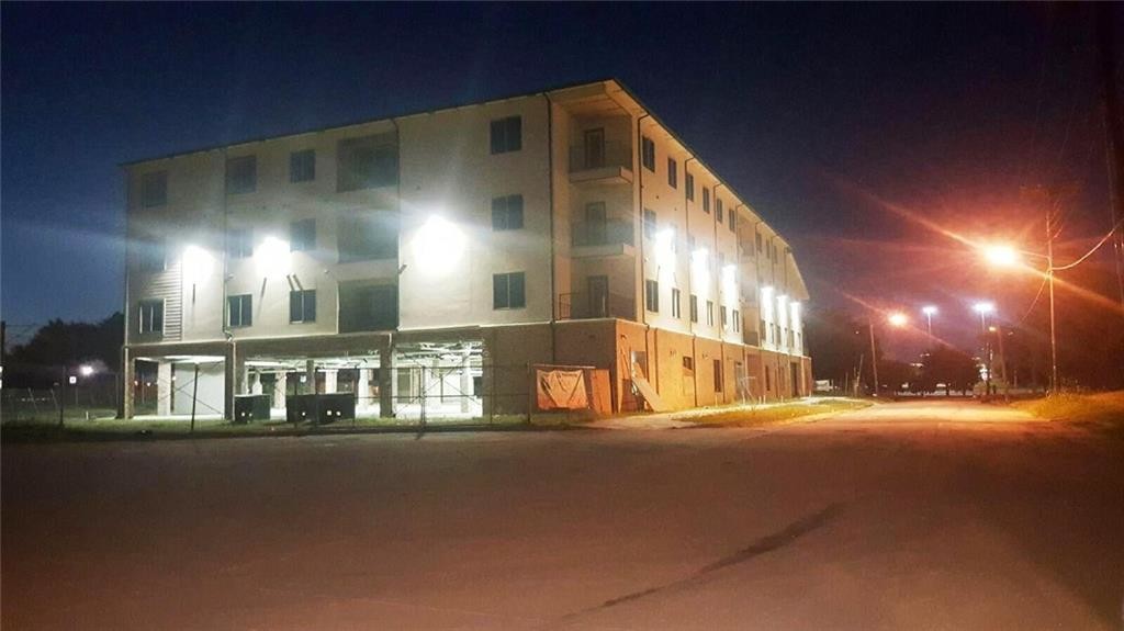 Foto principal - 3221 Elihu St