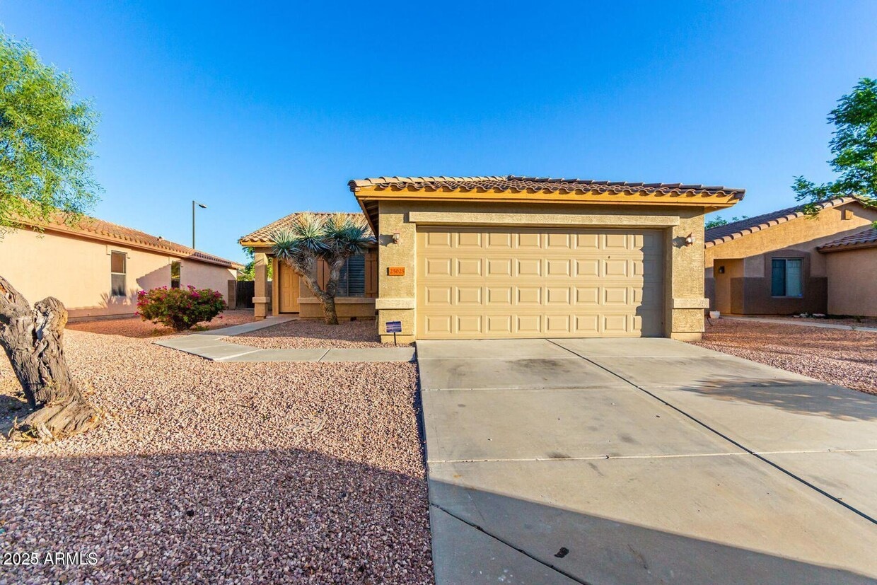 Primary Photo - 25025 W Dove Mesa Dr