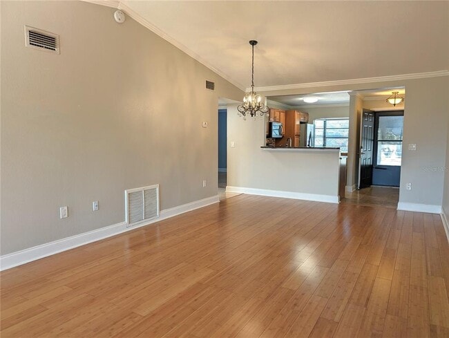 Building Photo - 5657 Summerside Ln