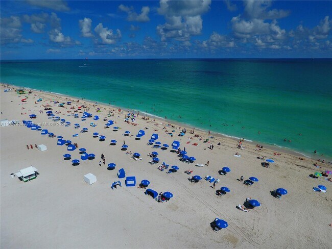 Foto del edificio - 1390 Ocean Dr
