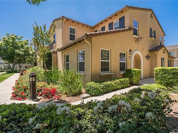 Foto principal - 8174 Garden Gate St