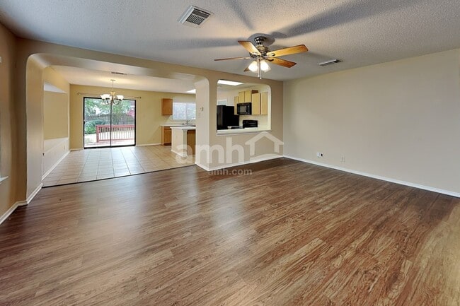 Building Photo - 7206 Knights Haven