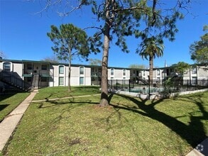 Building Photo - 130 Oyster Creek Dr