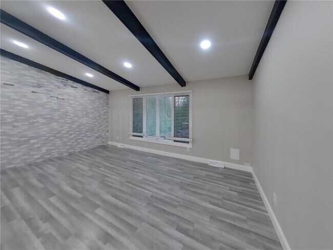 Foto del edificio - 12911 Overlook Rd